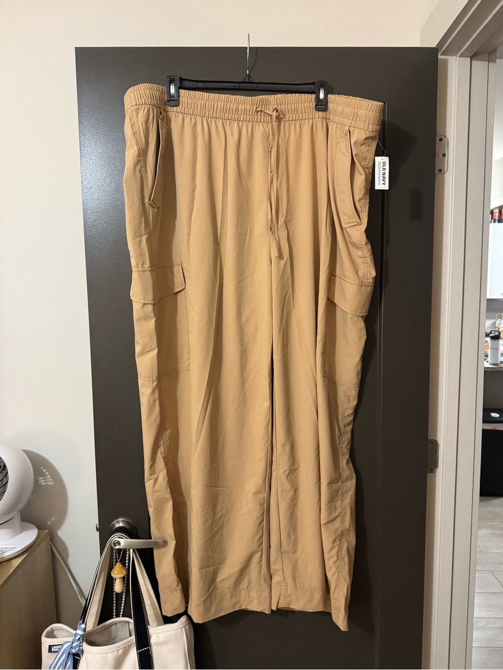 Old Navy Tan Women's Cargo Jogger Pants